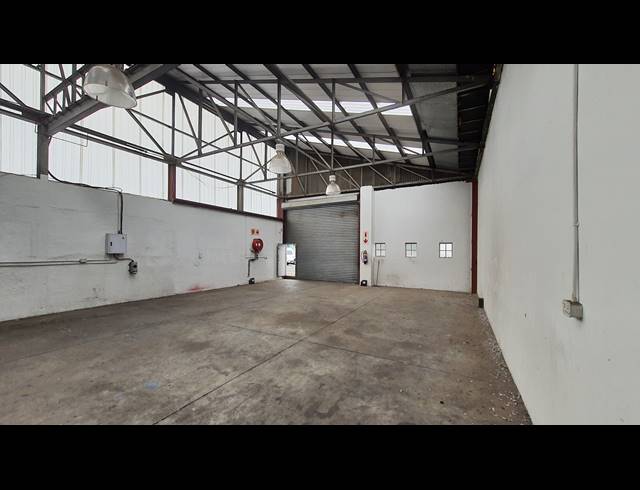 190M² WAREHOUSE TO LET IN SEBENZA